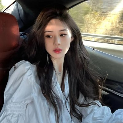 小犬与女孩